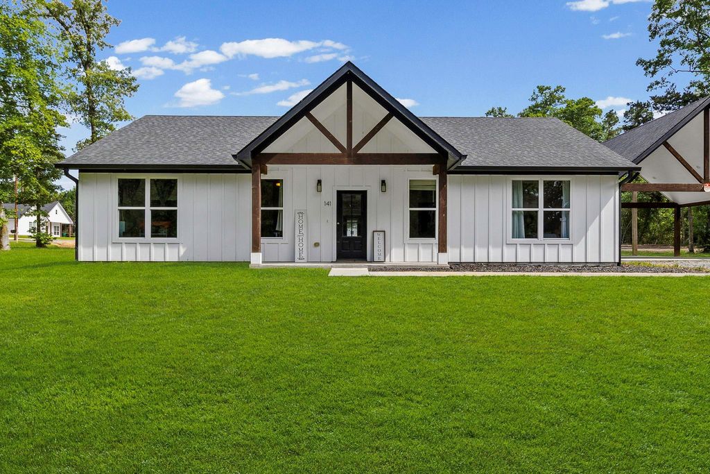 141 Summer Place, Livingston, TX 77351