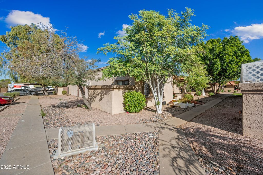 93 N cooper Road 6, Chandler, AZ 85225