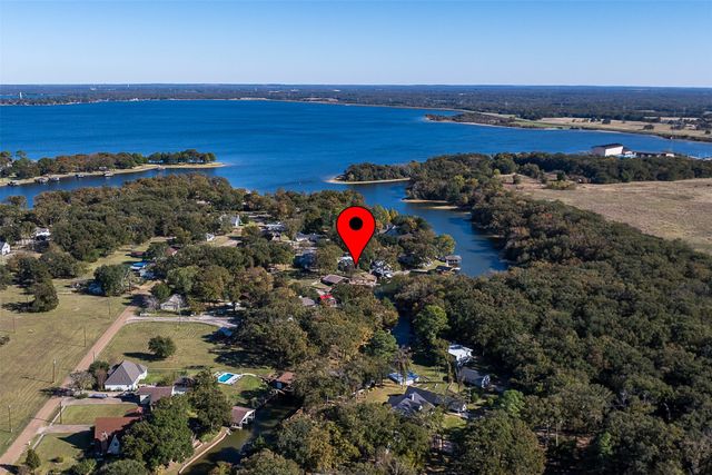 104 Oakcrest Court, Trinidad, TX 75163