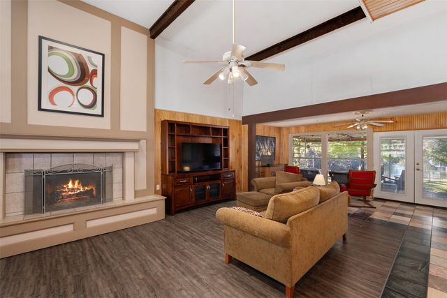 104 Oakcrest Court, Trinidad, TX 75163