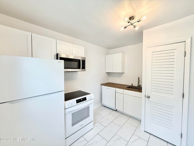 2002 ERNEST Street A, Jacksonville, FL 32204