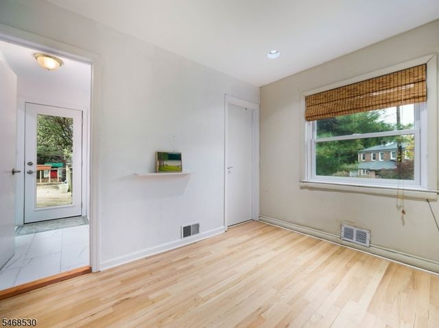 667 Brentwood Dr, South Orange Village Twp., NJ 07079