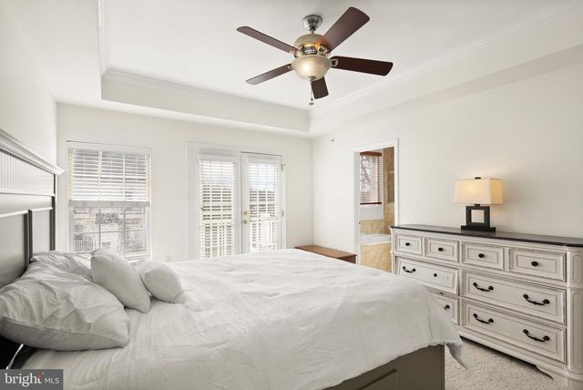 7070 LITTLE THAMES DRIVE # 124, Gainesville, VA 20155