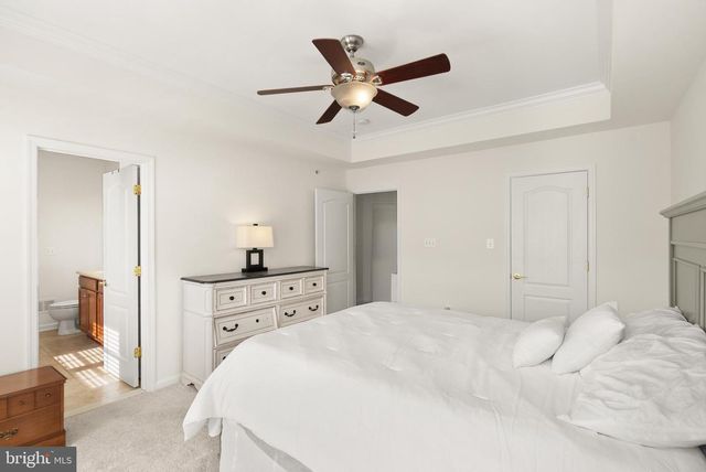 7070 LITTLE THAMES DRIVE # 124, Gainesville, VA 20155