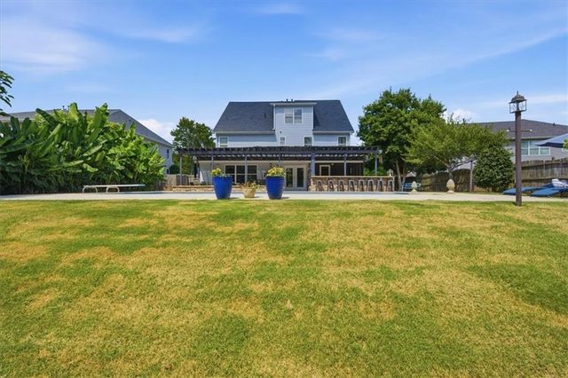211 Highlands Drive, Woodstock, GA 30188