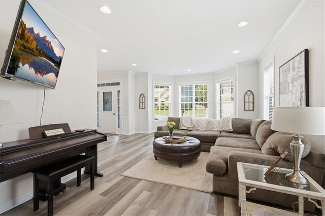 211 Highlands Drive, Woodstock, GA 30188