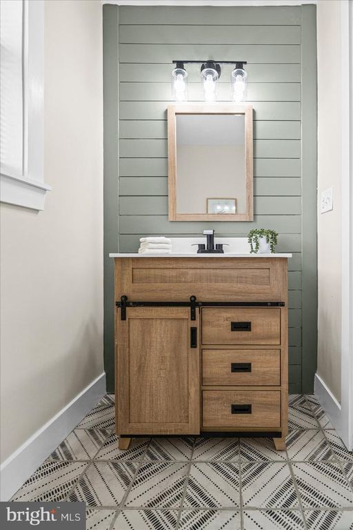 Image 17 of property listing at 4203 OAKFORD AVE, Baltimore, MD 21215