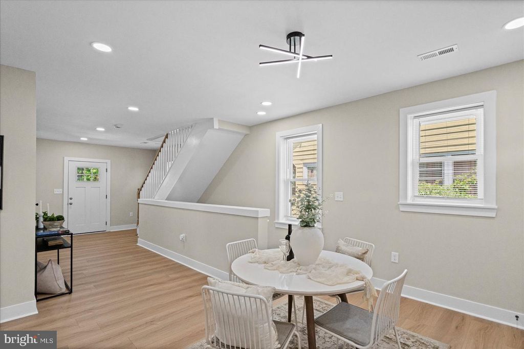 Image 18 of property listing at 4203 OAKFORD AVE, Baltimore, MD 21215