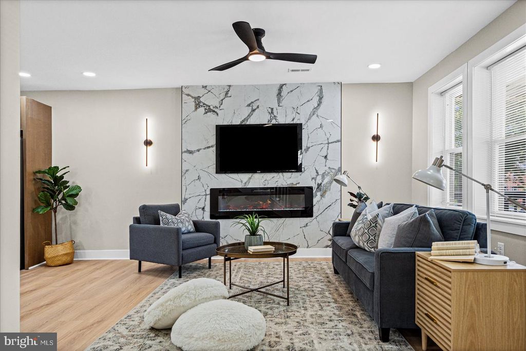Image 2 of property listing at 4203 OAKFORD AVE, Baltimore, MD 21215