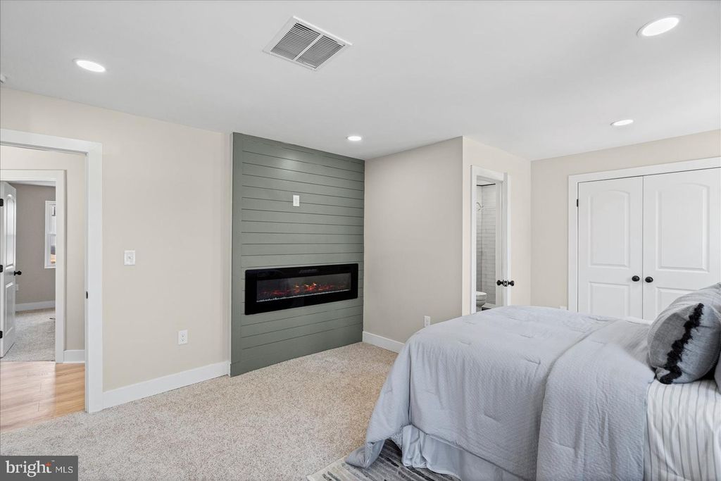 Image 29 of property listing at 4203 OAKFORD AVE, Baltimore, MD 21215