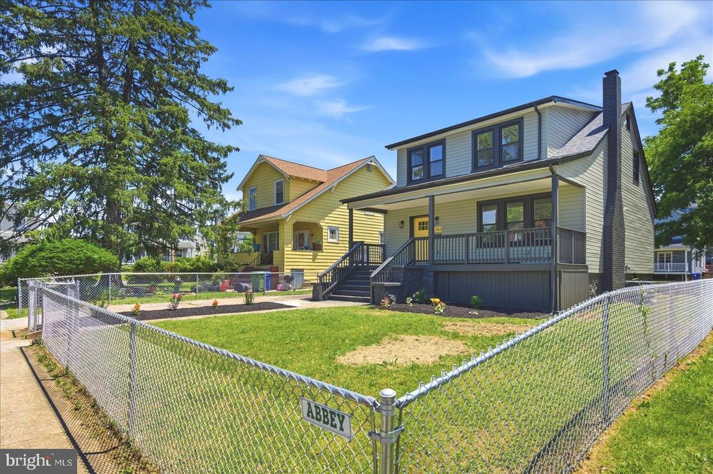 Image 37 of property listing at 4203 OAKFORD AVE, Baltimore, MD 21215