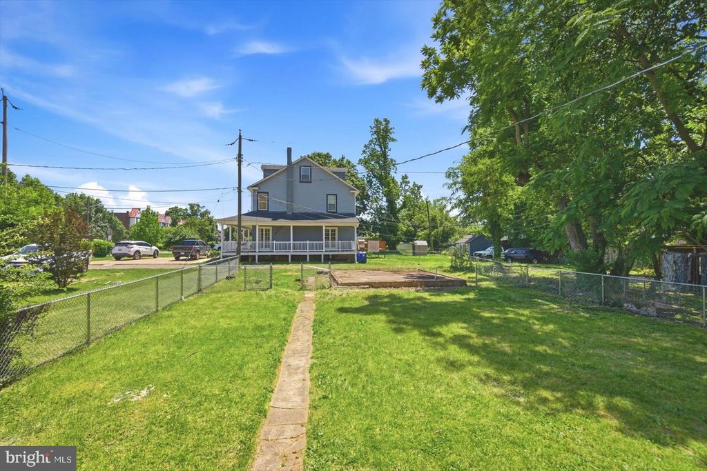 Image 39 of property listing at 4203 OAKFORD AVE, Baltimore, MD 21215