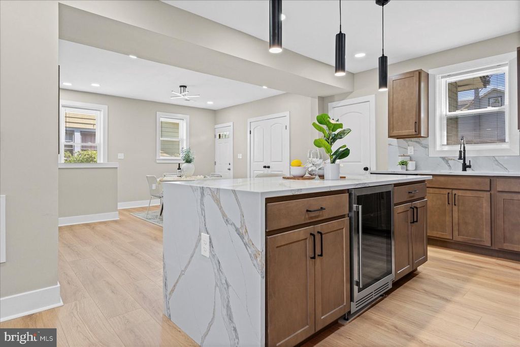 Image 9 of property listing at 4203 OAKFORD AVE, Baltimore, MD 21215