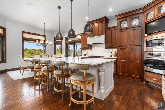 1909 S Copper Crest Trl Trail, Sioux Falls, SD 57110