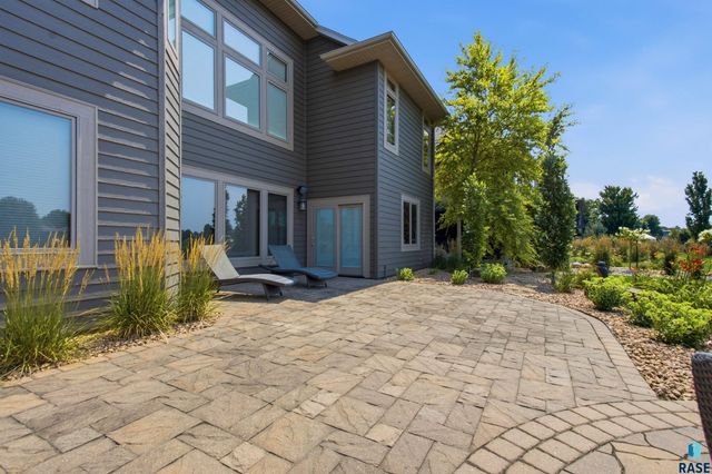1909 S Copper Crest Trl Trail, Sioux Falls, SD 57110