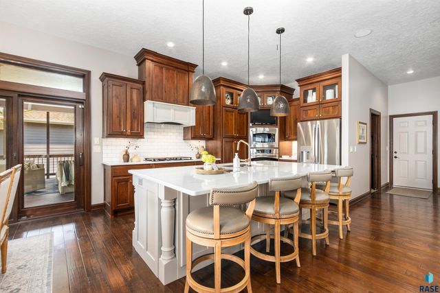 1909 S Copper Crest Trl Trail, Sioux Falls, SD 57110