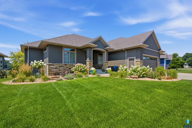 1909 S Copper Crest Trl Trail, Sioux Falls, SD 57110