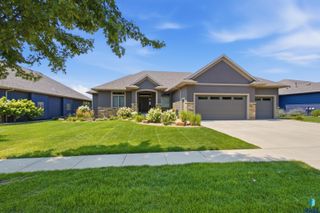 1909 S Copper Crest Trl Trail, Sioux Falls, SD 57110