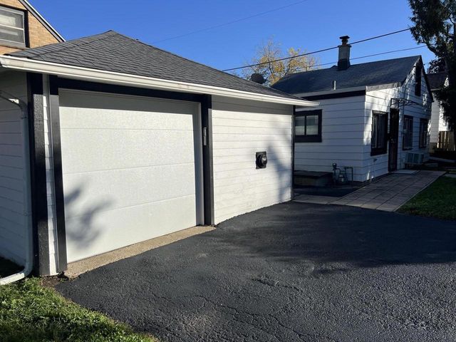 6768 N 52nd STREET, Milwaukee, WI 53223