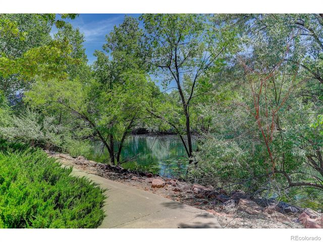 1225 W Prospect Road 40, Fort Collins, CO 80526