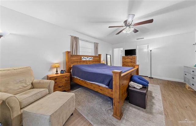 309 Palm Valley Drive W, Harlingen, TX 78552