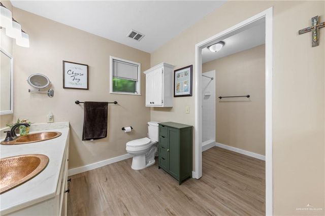 309 Palm Valley Drive W, Harlingen, TX 78552
