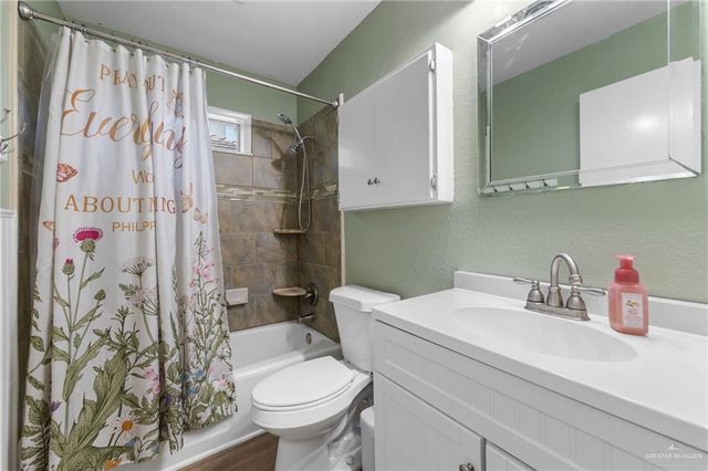 309 Palm Valley Drive W, Harlingen, TX 78552