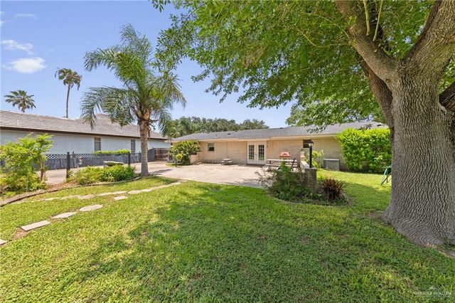309 Palm Valley Drive W, Harlingen, TX 78552