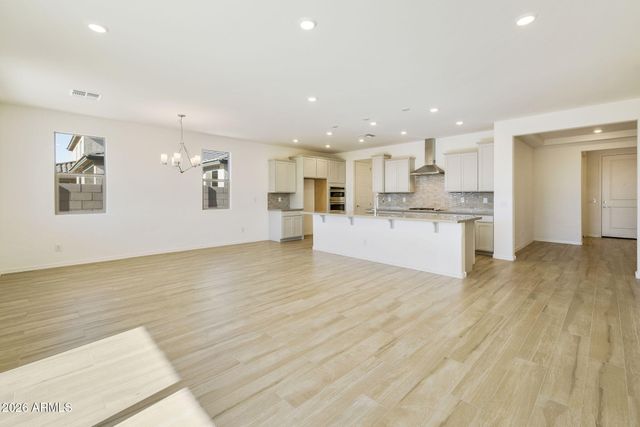 19021 W ROSE Lane, Waddell, AZ 85355