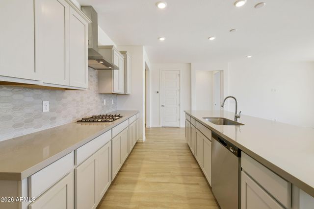 19021 W ROSE Lane, Waddell, AZ 85355