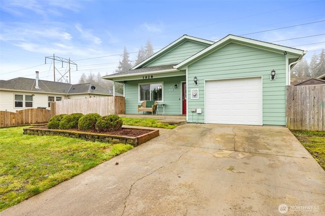 1928 Village Circle, Port Angeles, WA 98362