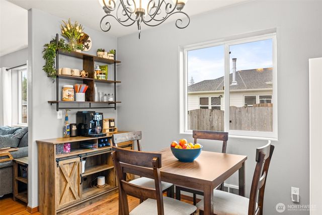 1928 Village Circle, Port Angeles, WA 98362