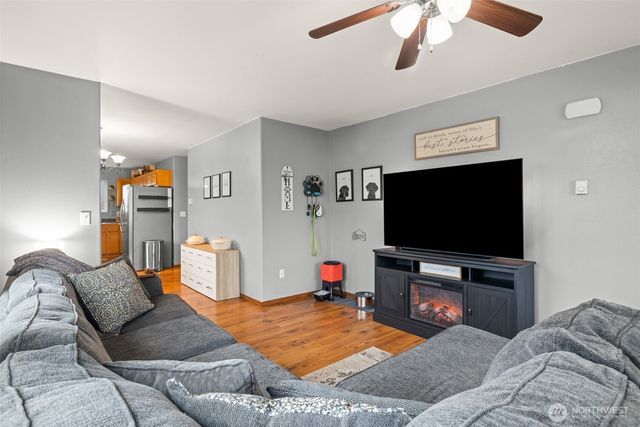 1928 Village Circle, Port Angeles, WA 98362