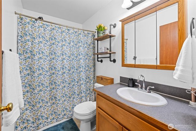 1928 Village Circle, Port Angeles, WA 98362