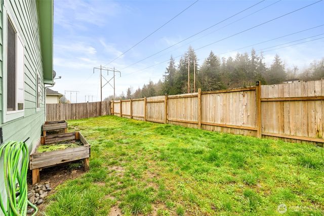 1928 Village Circle, Port Angeles, WA 98362