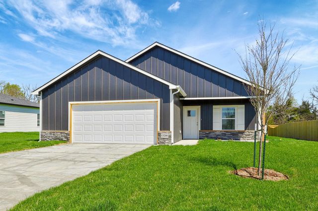 9510 E Hurst St, Wichita, KS 67210