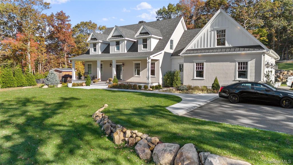 182 Farm Road E, Wading River, NY 11792