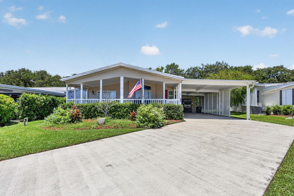8004 Long Drive, Port St. Lucie, Port St Lucie, FL 34952