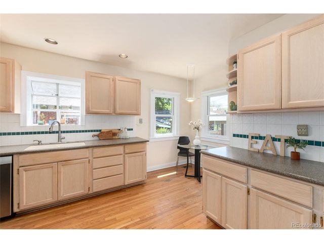 1567 Ivanhoe St, Denver, CO 80220