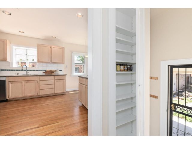 1567 Ivanhoe St, Denver, CO 80220