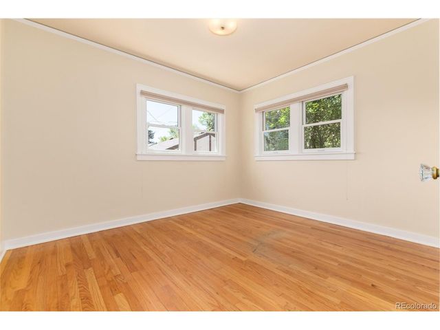 1567 Ivanhoe St, Denver, CO 80220