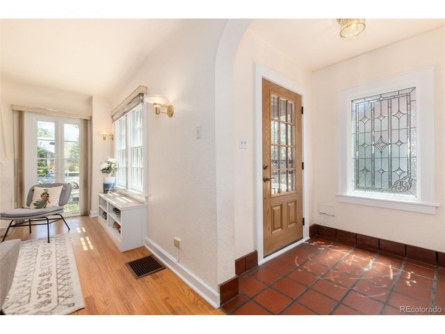 1567 Ivanhoe St, Denver, CO 80220
