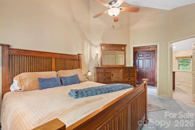 632 Dogwood Trail, Waynesville, NC 28786
