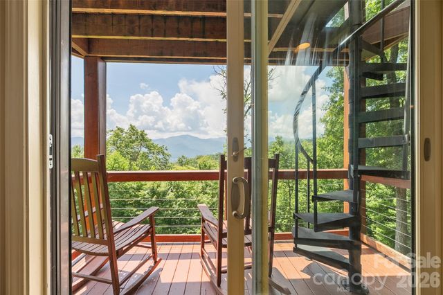 632 Dogwood Trail, Waynesville, NC 28786