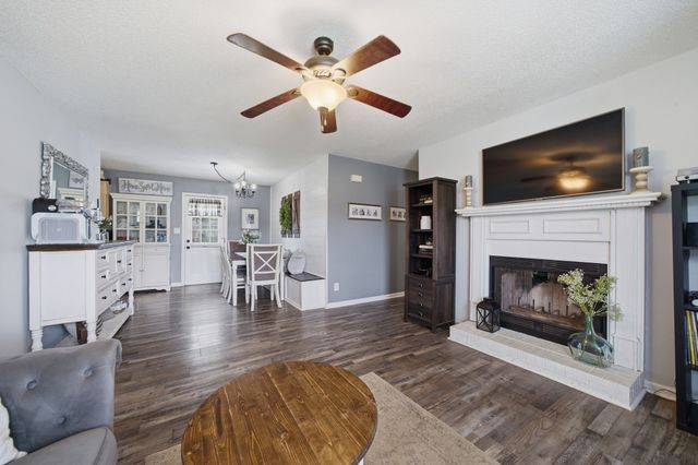 2803 Nat Hoosier Ln, Clarksville, TN 37040