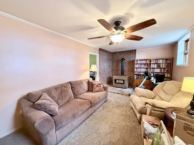 35 Knob Hill Road, Peru, NY 12972