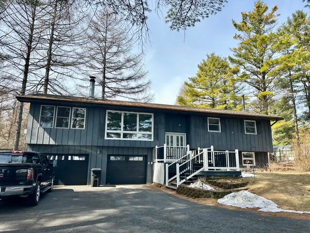 35 Knob Hill Road, Peru, NY 12972