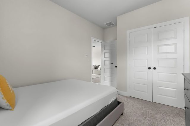 711 Prairie Falcon Drive, Arlington, TX 76005