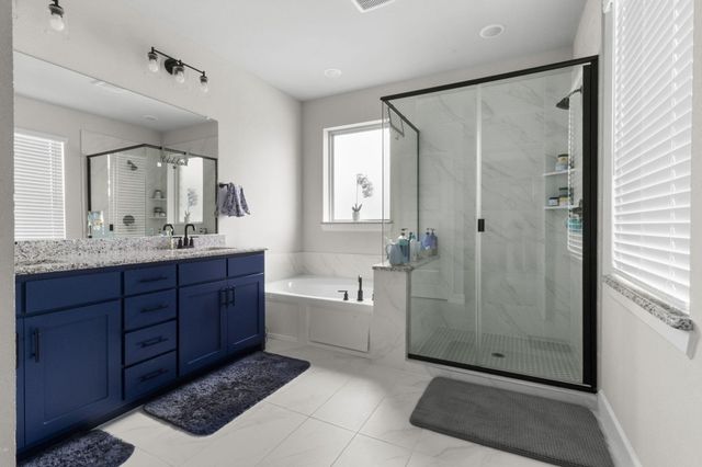 711 Prairie Falcon Drive, Arlington, TX 76005