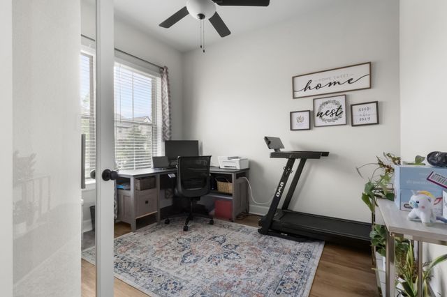 711 Prairie Falcon Drive, Arlington, TX 76005